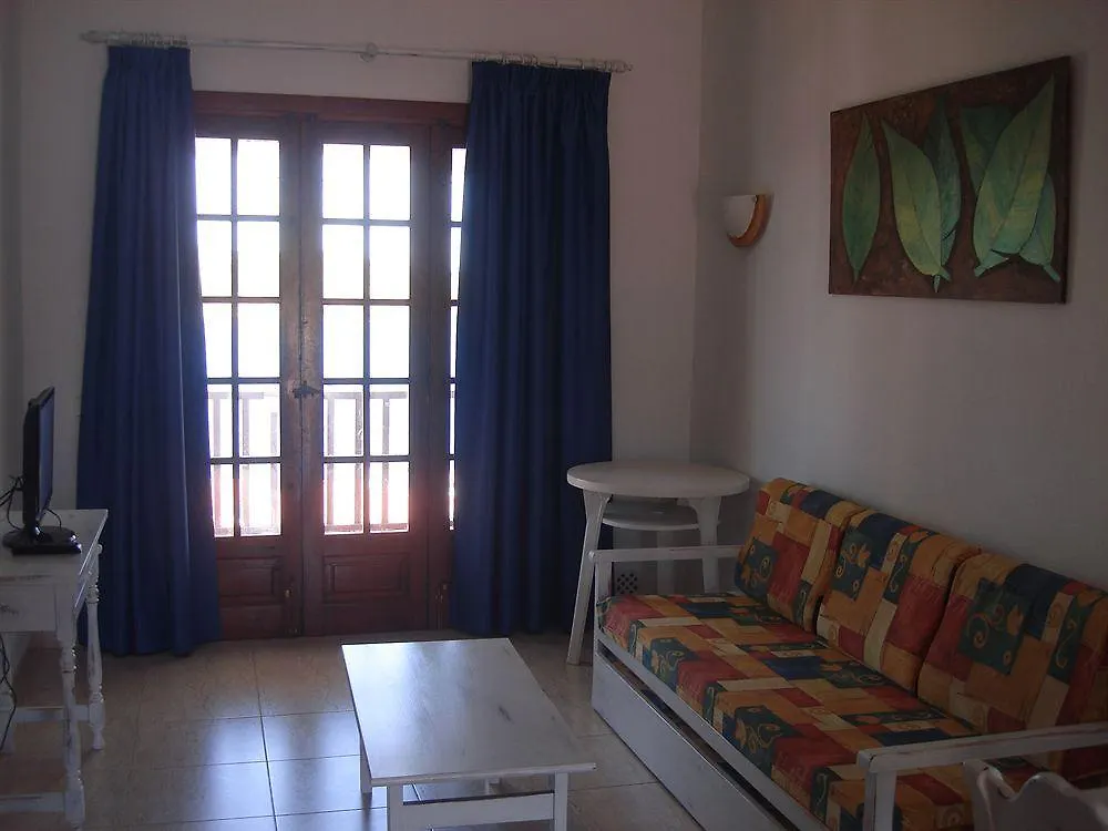 Apartamentos El Bergantin Menorca Club (Adults Only) Es Mercadal Apartment